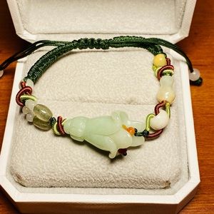 Hand carved and knitted jade bracelet